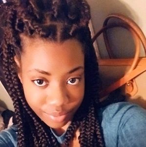 Meet your Posher, Ayshia